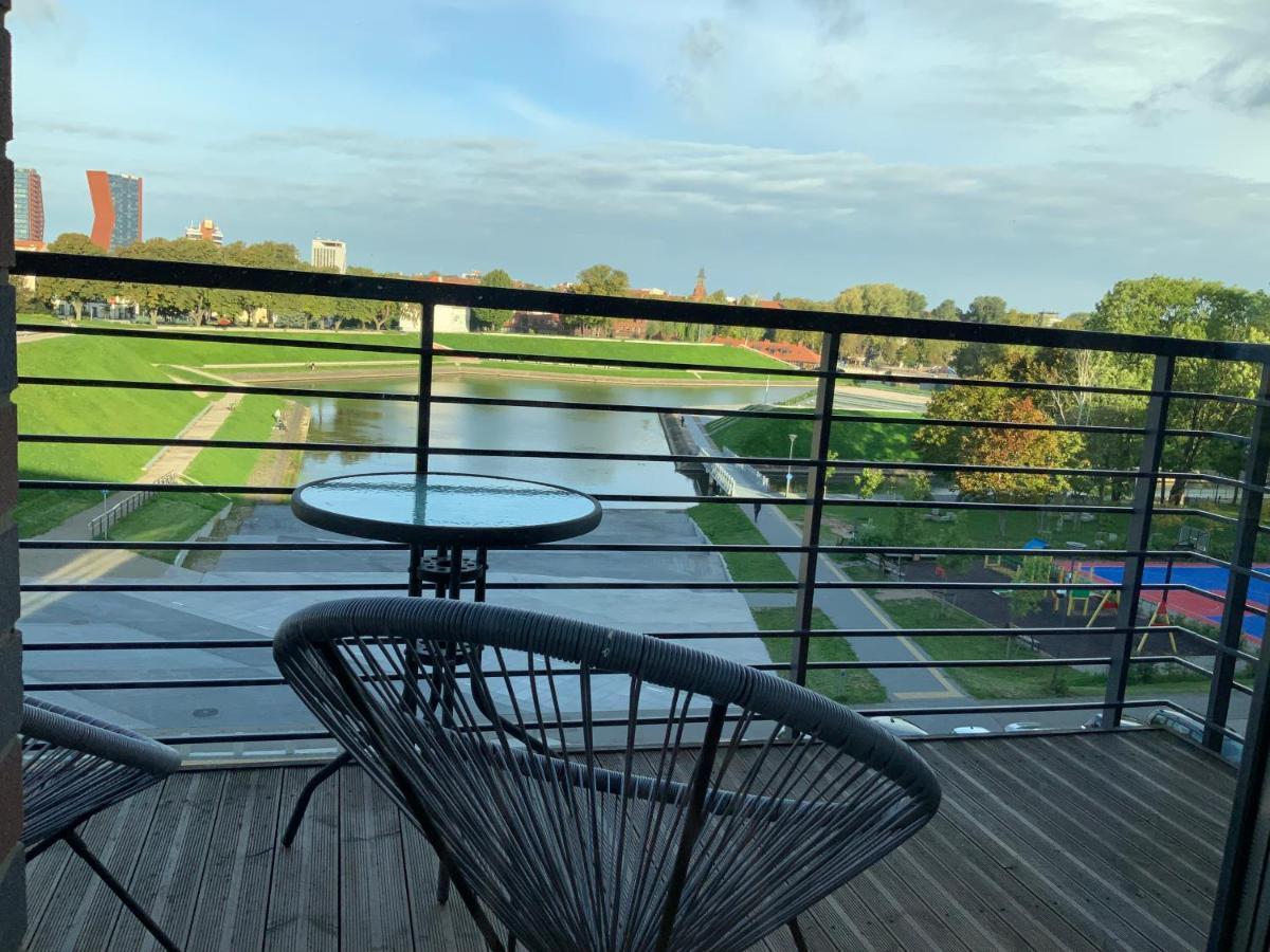 Riverside Apartment Self Check-In Klaipėda Dış mekan fotoğraf